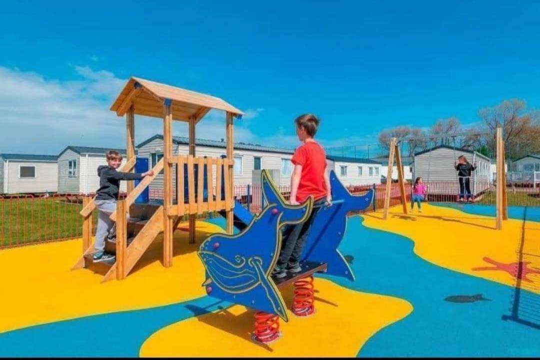 6 Berth Caravan On Marine Holiday Park Ξενοδοχείο Ριλ Εξωτερικό φωτογραφία